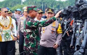 Panglima TNI dan Kapolri Pimpin Apel Gelar Pasukan Pengamanan Idul Fitri 1445 H Tahun 2024