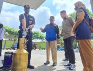 Tim Gabungan Polres Kediri Kota Jalang Mudik Sidak SPBU Periksa Takaran dan Stok BBM