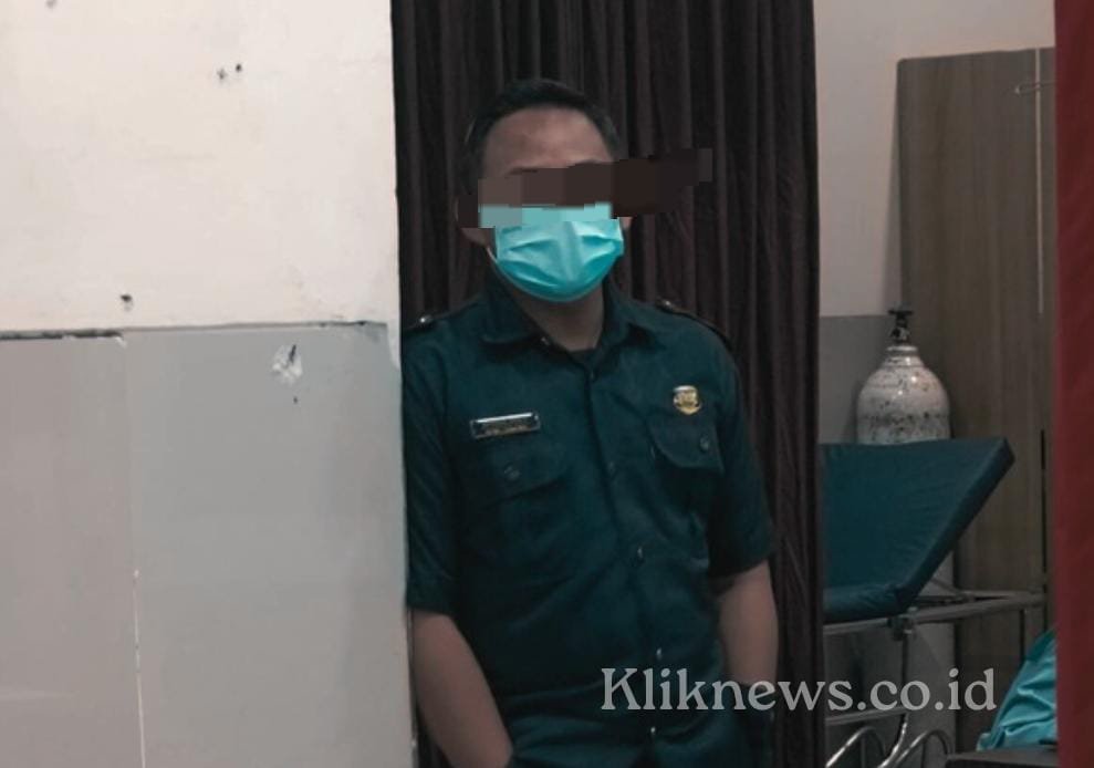 Arogan..!! Oknum Satpam RS. Prima Husada Bentak Kades Sebandung Saat Antar Anak Berobat