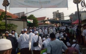 Lautan Manusia Padati Haul Al Qutb Al Habib Abu Bakar Bin Muhammad Bin Umar Assegaf Gresik ke 69 