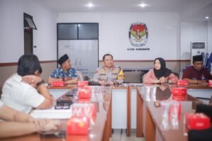 Kapolrestabes Surabaya Gelar Silaturahmi ke KPU, Bawaslu, Bahas Dinamika Pilkada 2024 serta Cek Kesiapan Logistik