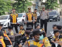 Polrestabes Surabaya Gelar Apel Pengecekan Perlengkapan Personil PAM TPS Pilkada 2024