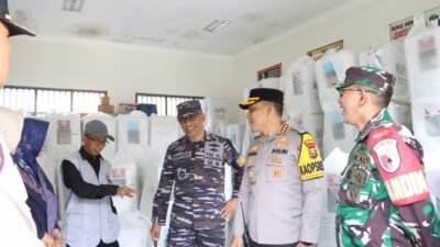 Pasca Pungut dan Hitung Suara Pilkada 2024, Polresta Banyuwangi Bersama Forkopimda Patroli ke PPK Pastikan Situasi Kondusif